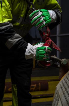 Heavy duty impact gloves